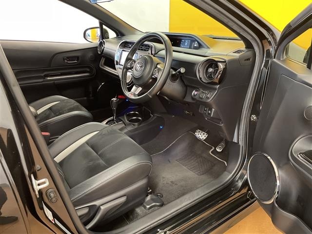 Toyota AQUA 2018 8357911-10