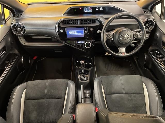 Toyota AQUA 2018 8357911-14