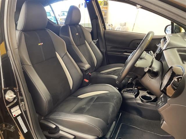 Toyota AQUA 2018 8357911-9