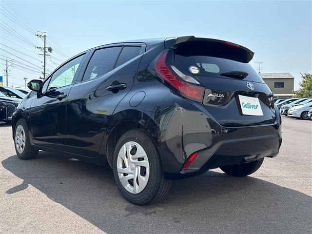 Toyota AQUA 2021 8357912-13