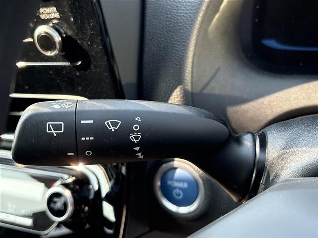 Toyota AQUA 2021 8357912-7