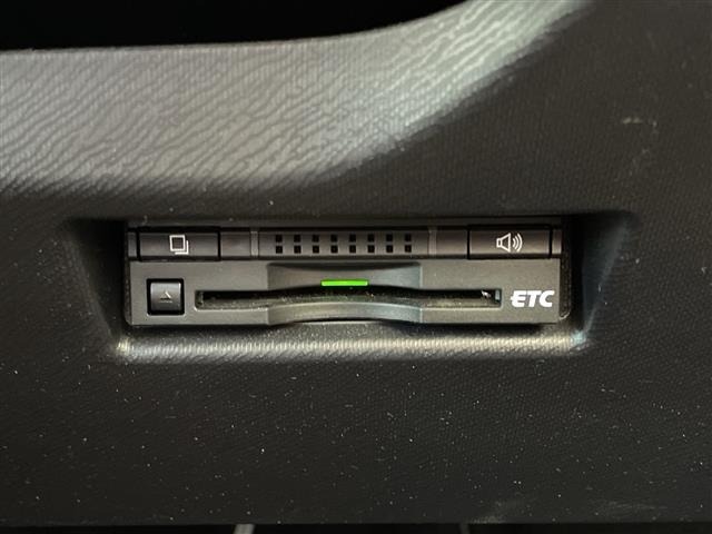 Toyota AQUA 2015 8357915-16