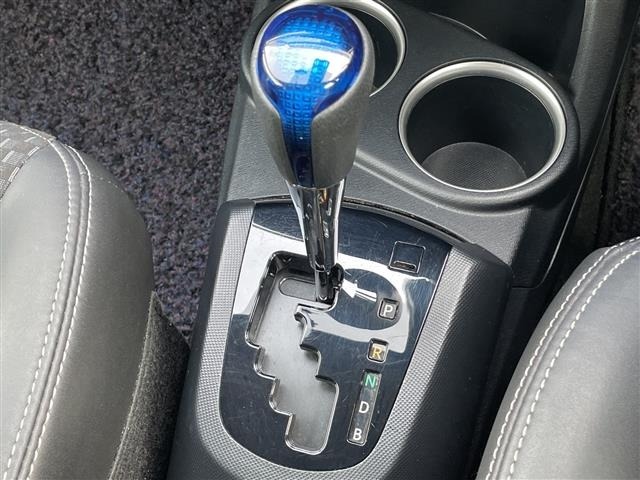 Toyota AQUA 2018 8357923-12