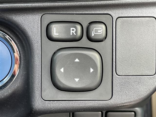 Toyota AQUA 2018 8357923-2