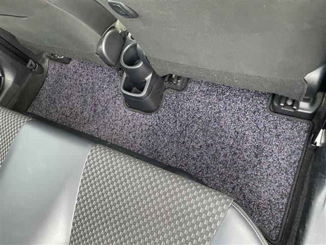Toyota AQUA 2018 8357923-6
