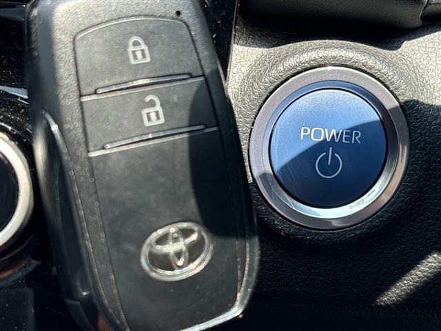 Toyota AQUA 2022 8357925-4
