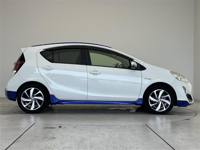Toyota AQUA 2015 8357926-11