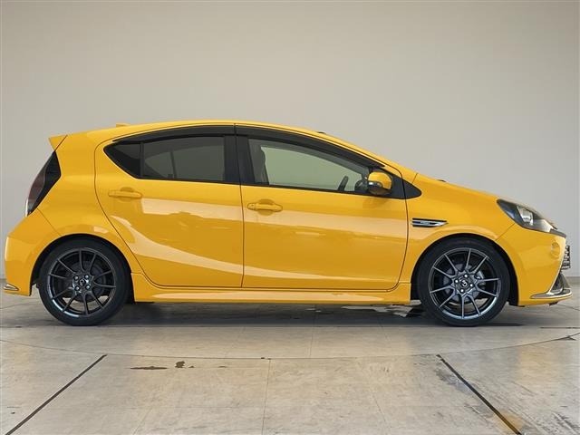 Toyota AQUA 2015 8357928-12