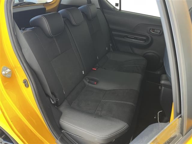 Toyota AQUA 2015 8357928-8