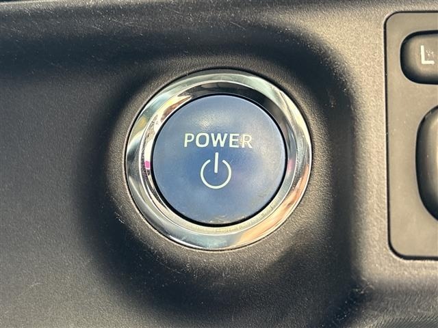 Toyota AQUA 2018 8357929-12