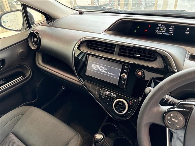 Toyota AQUA 2018 8357929-16