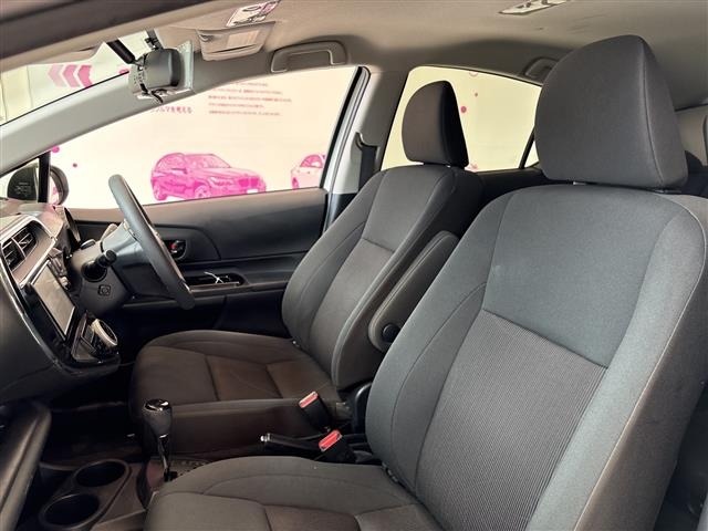 Toyota AQUA 2018 8357929-6
