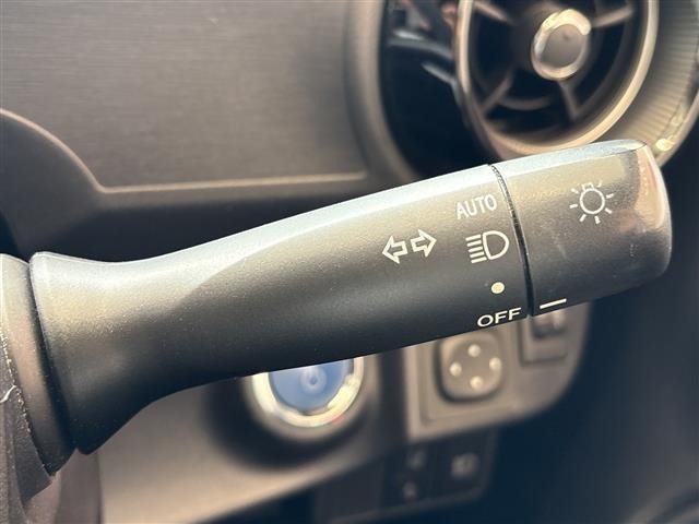 Toyota AQUA 2018 8357929-9