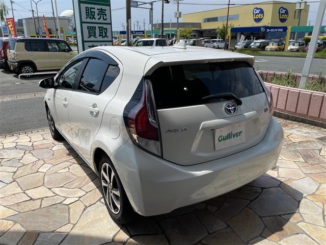 Toyota AQUA 2015 8357935-13