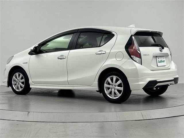 Toyota AQUA 2017 8357937-13