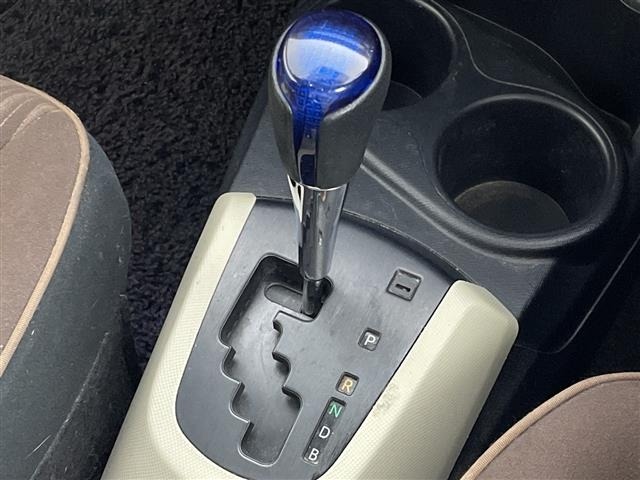 Toyota AQUA 2012 8357938-1