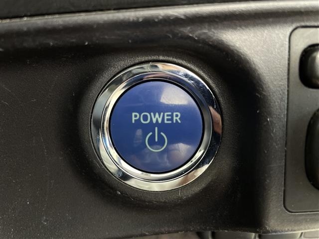 Toyota AQUA 2012 8357938-9