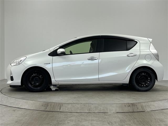 Toyota AQUA 2013 8357939-10
