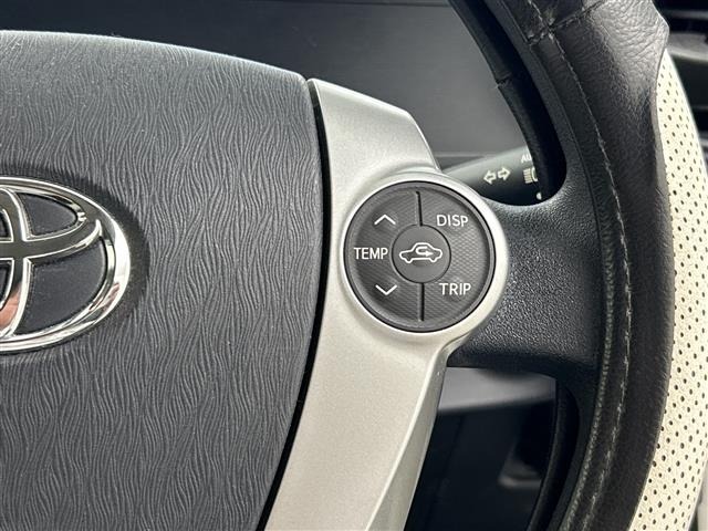 Toyota AQUA 2013 8357939-3