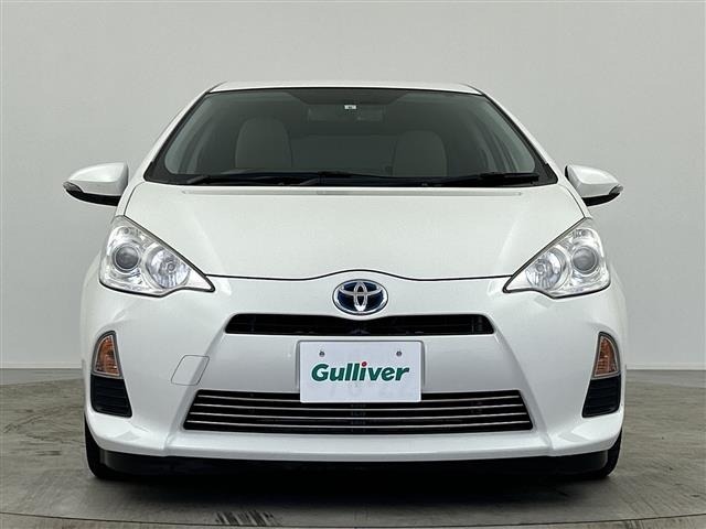 Toyota AQUA 2013 8357939-8