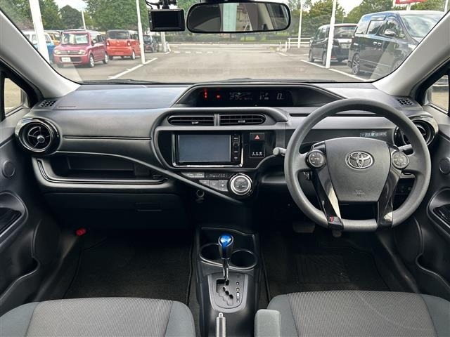 Toyota AQUA 2016 8357941-13