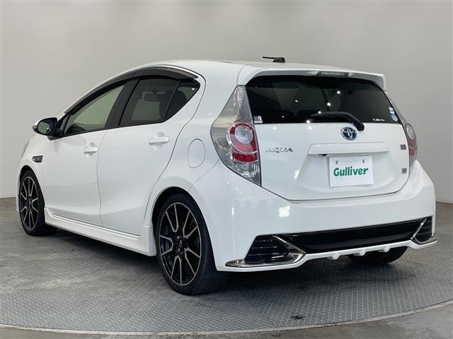 Toyota AQUA 2014 8357942-13