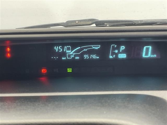 Toyota AQUA 2014 8357942-8