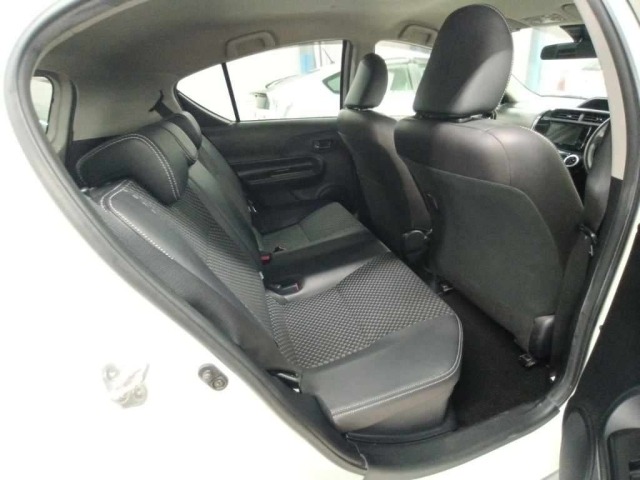 Toyota AQUA 2018 8357960-12