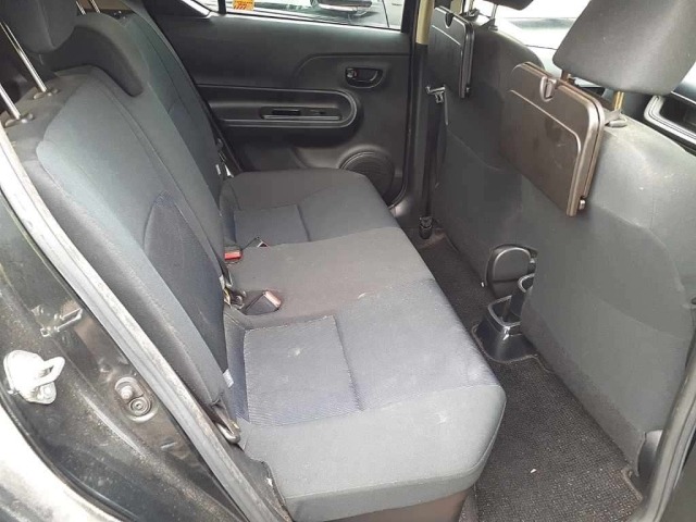 Toyota AQUA 2015 8357961-10