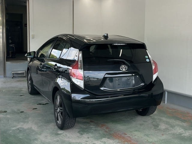 Toyota AQUA 2016 8357966-1