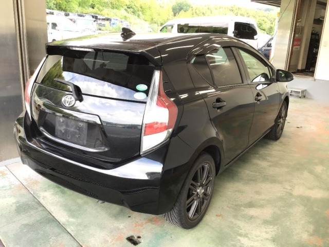 Toyota AQUA 2016 8357966-4