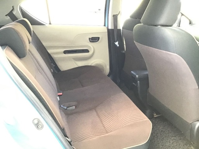 Toyota AQUA 2013 8357968-6