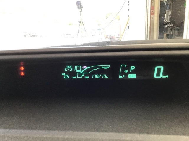 Toyota AQUA 2013 8357968-8