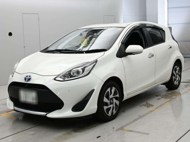 Toyota AQUA 2020 8357976-0