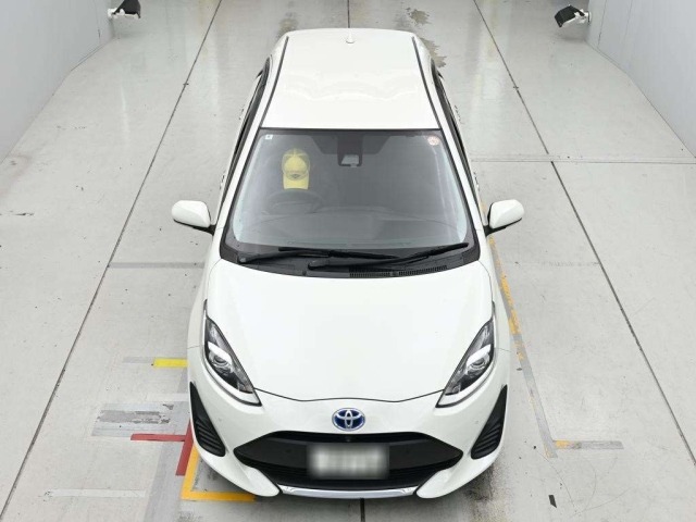 Toyota AQUA 2020 8357976-7