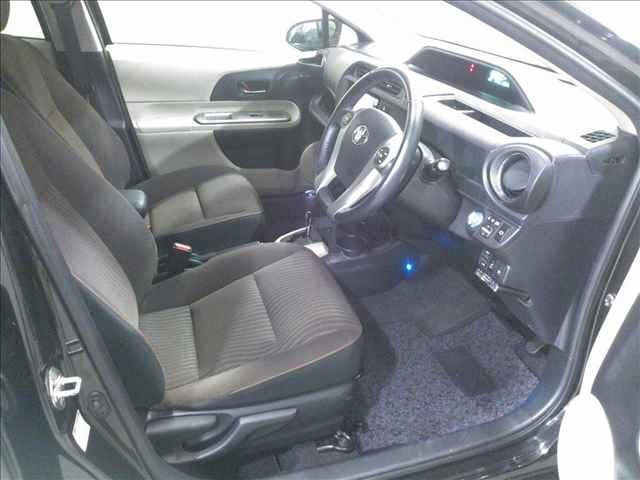 Toyota AQUA 2013 8357983-4