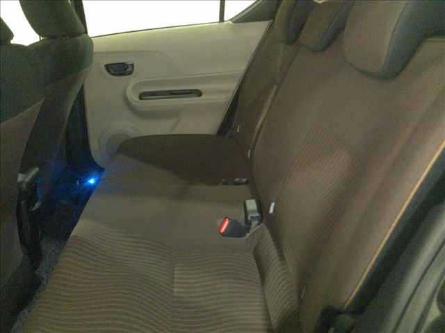 Toyota AQUA 2013 8357983-6