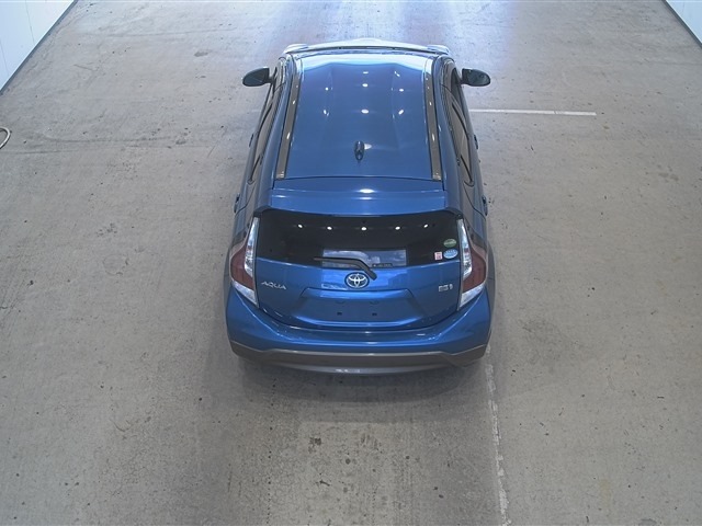 Toyota AQUA 2015 8357984-3