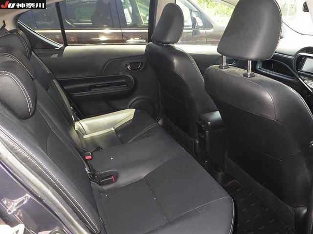 Toyota AQUA 2015 8357985-9