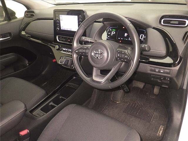 Toyota AQUA 2021 8358017-3