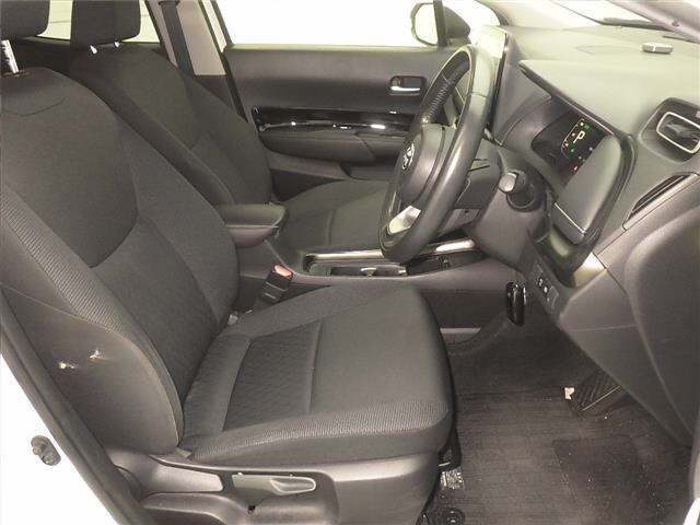 Toyota AQUA 2022 8358018-5
