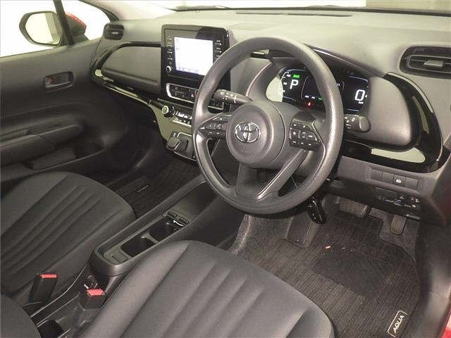 Toyota AQUA 2023 8358019-3