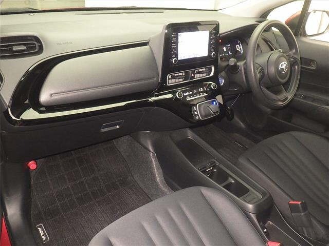 Toyota AQUA 2023 8358019-4