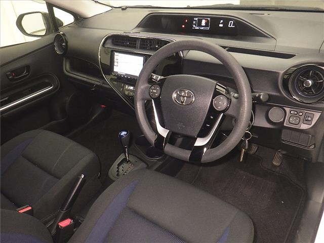 Toyota AQUA 2021 8358020-3