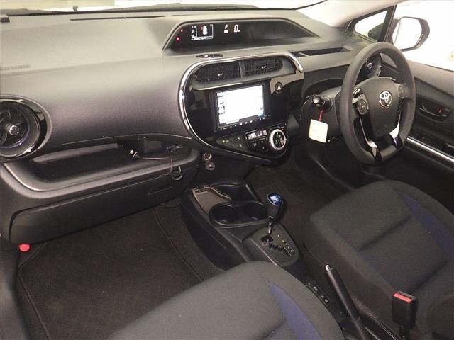 Toyota AQUA 2021 8358020-4