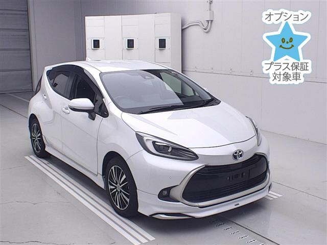 Toyota AQUA 2021 8358025-0