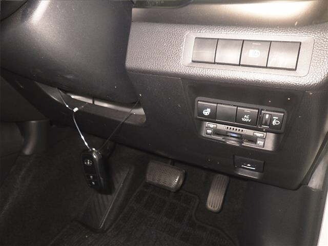 Toyota AQUA 2021 8358025-8