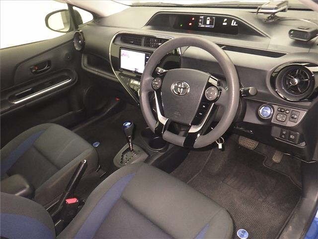 Toyota AQUA 2017 8358026-3