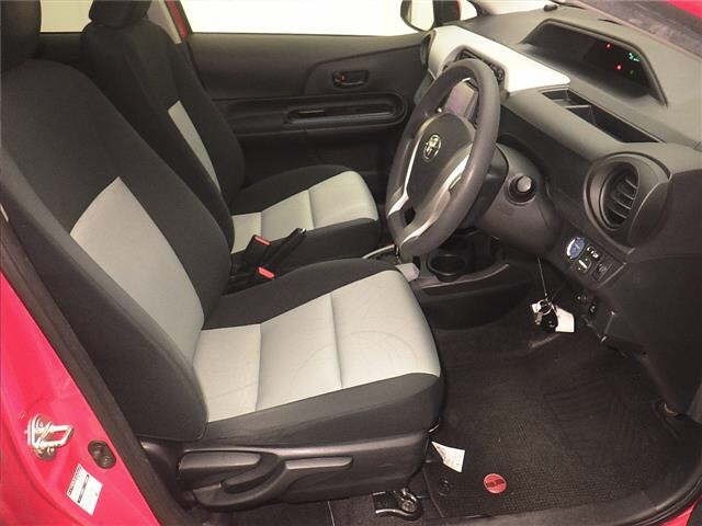 Toyota AQUA 2013 8358028-5
