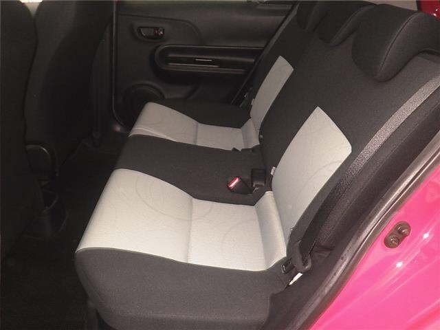 Toyota AQUA 2013 8358028-7